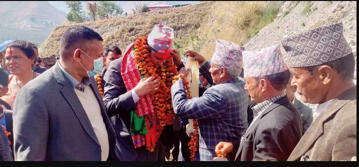 गृह जिल्लाको भ्रमण उपलब्धिमूलक र अर्थपूर्ण भएको अर्थ मन्त्री शाहीको भनाई 